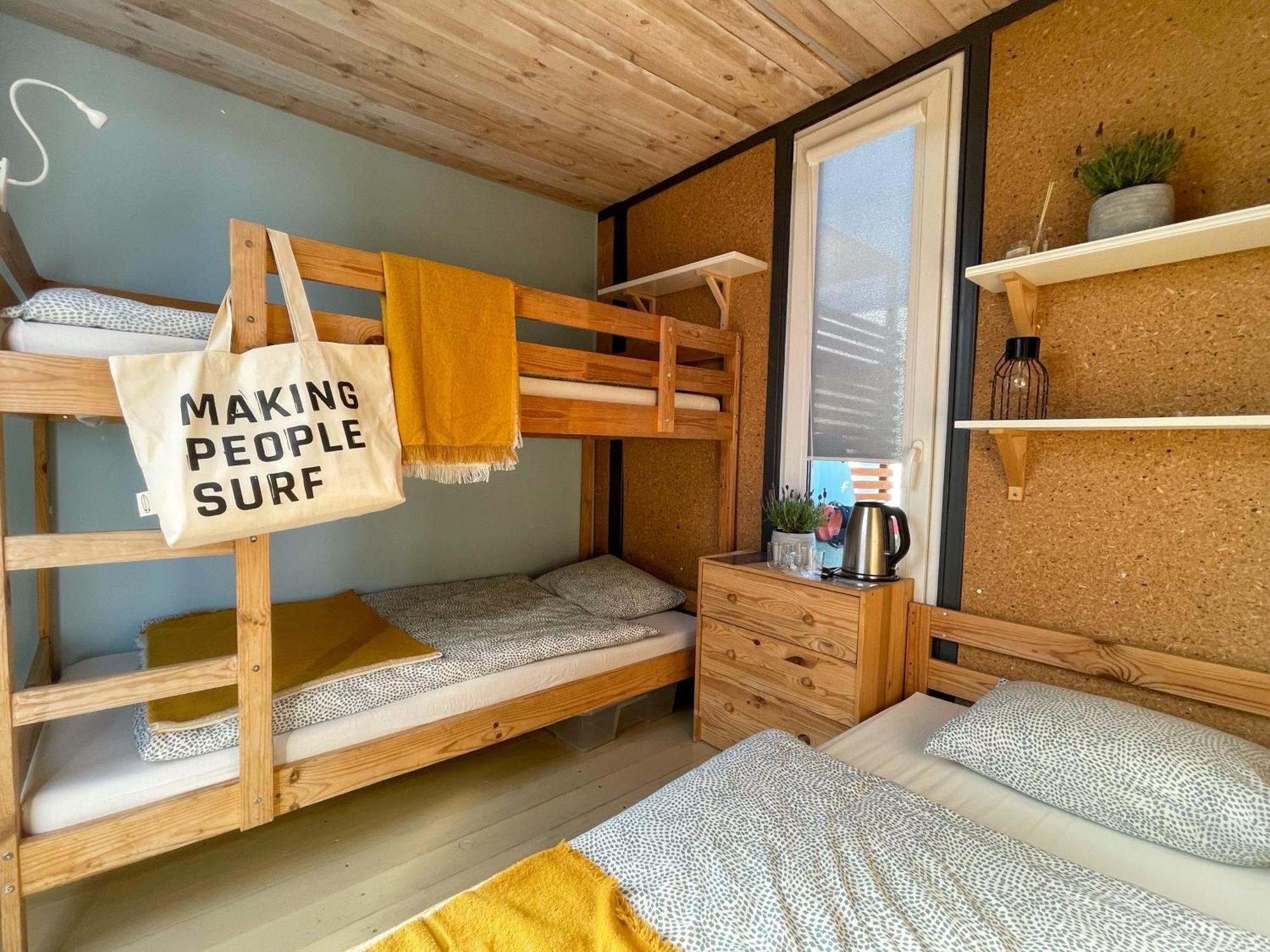 Pokoje Surf People Ostello Władysławowo Esterno foto